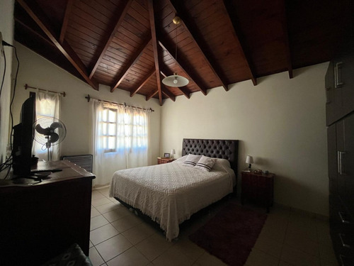 Se Vende Hermosa Propiedad  Embalse  ( Barrio Escuela )