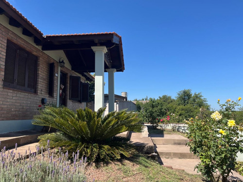 Se Vende Hermosa Propiedad  Embalse  ( Barrio Escuela )