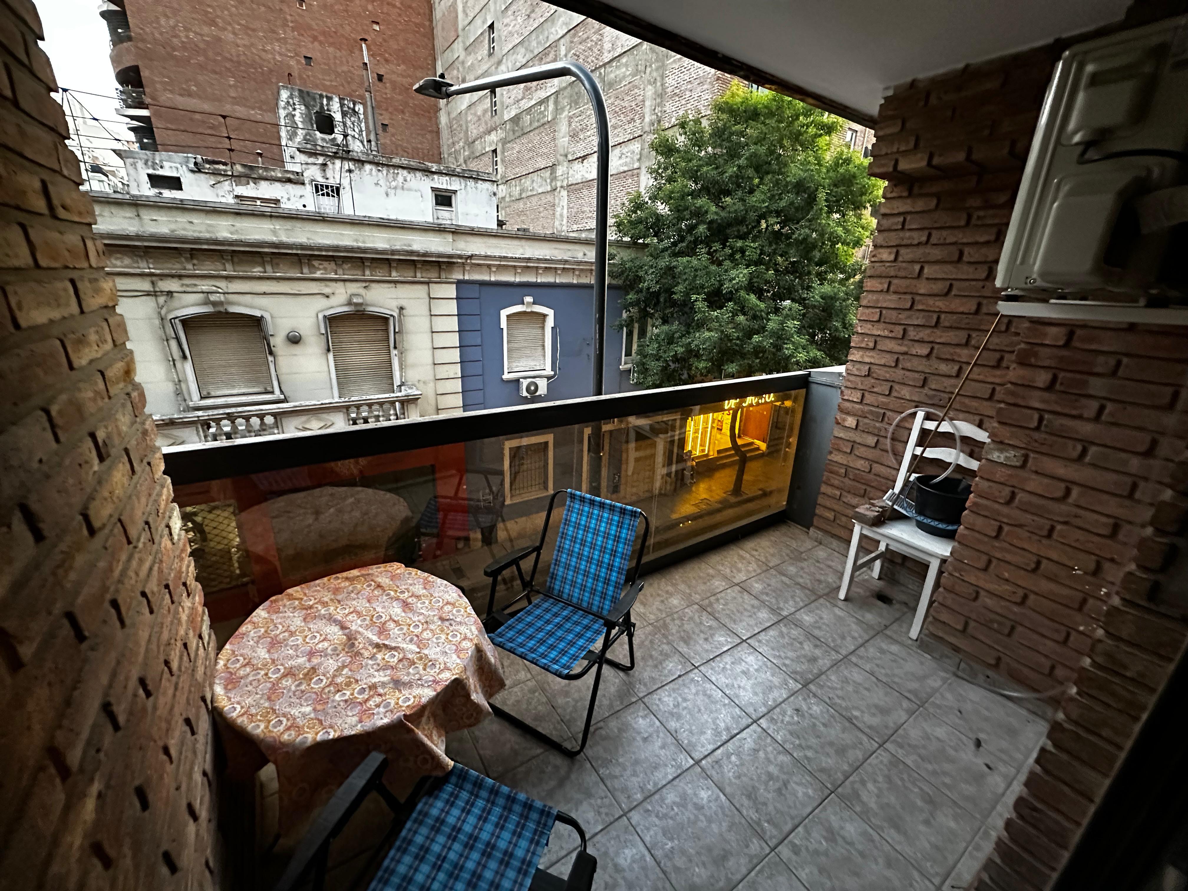 Bv Nueva Cordoba . San Lorenzo esq Ituzaingo . Externo . Balcon amplio