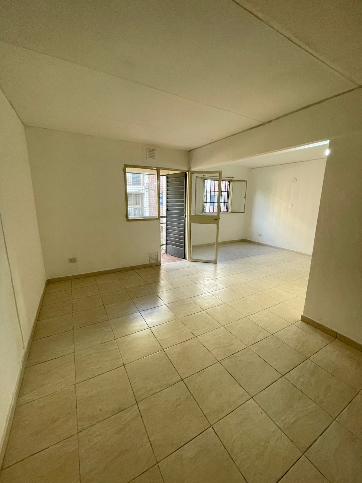 DEPTO 3 DOR - ALTO ALBERDI - MONTEVIDEO 2300