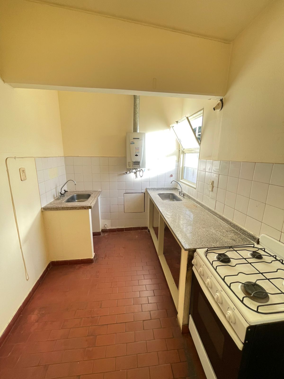 DEPTO 2 DOR - ALTO ALBERDI - MONTEVIDEO 2300