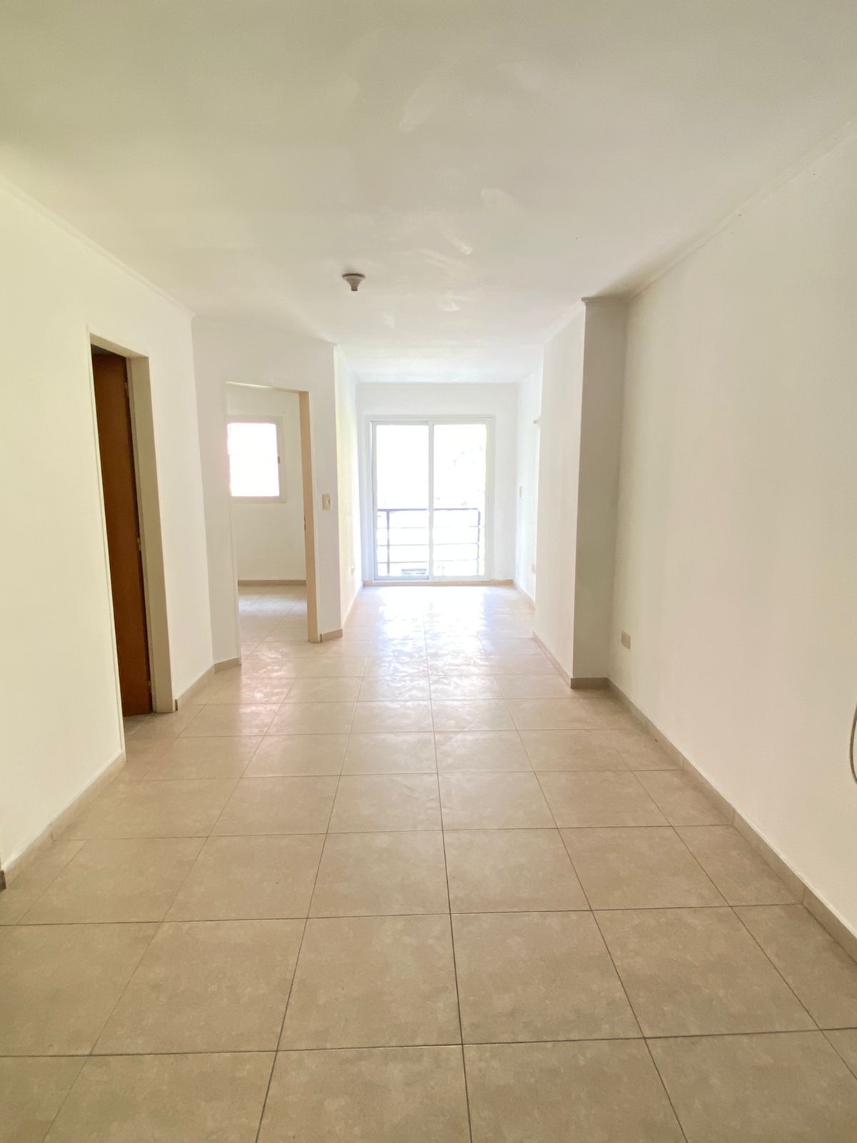 EXTERNO CON BALCON - NUEVA CBA - ILLIA 625