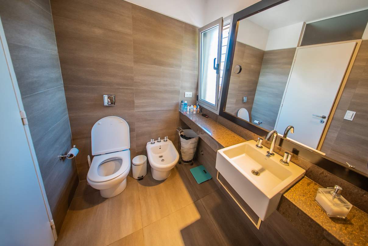 Casa en Venta APTO CREDITO  3 Dormitorios  3 Baños