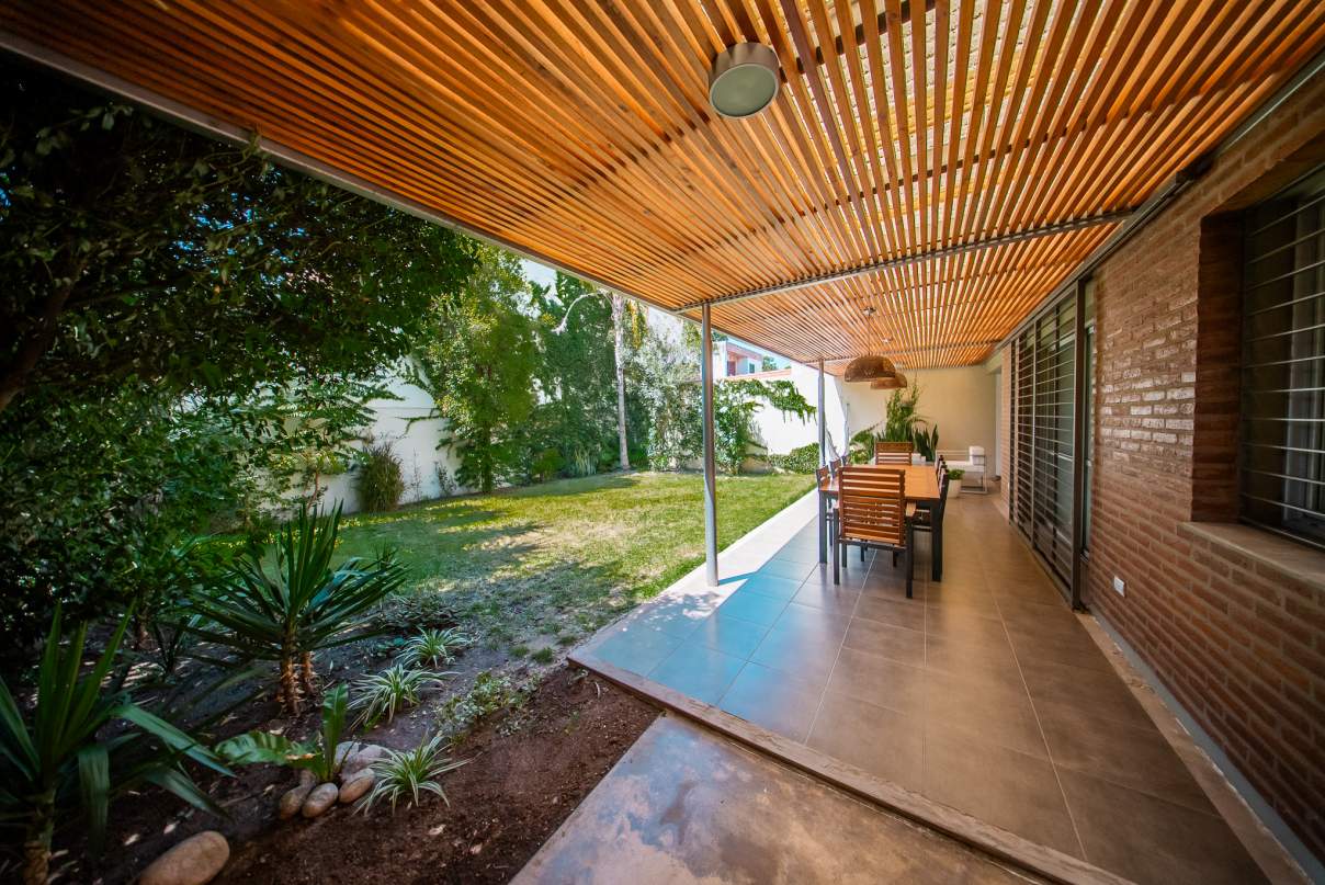 Casa en Venta APTO CREDITO  3 Dormitorios  3 Baños