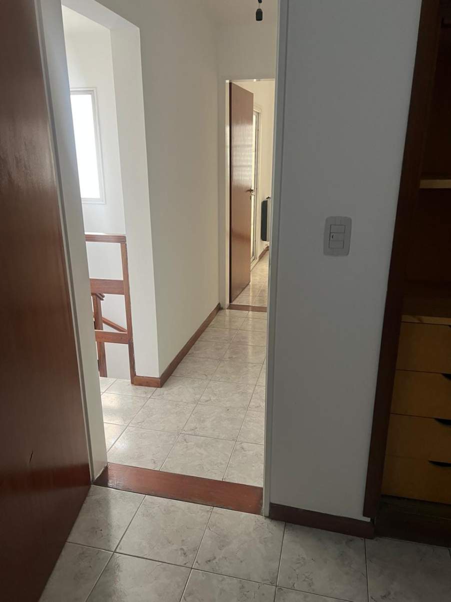 DUPLEX 2 DORM CON COCHERA B LOS NARANJOS