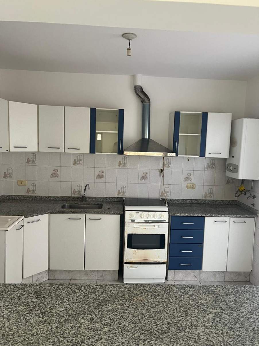 DUPLEX 2 DORM CON COCHERA B LOS NARANJOS