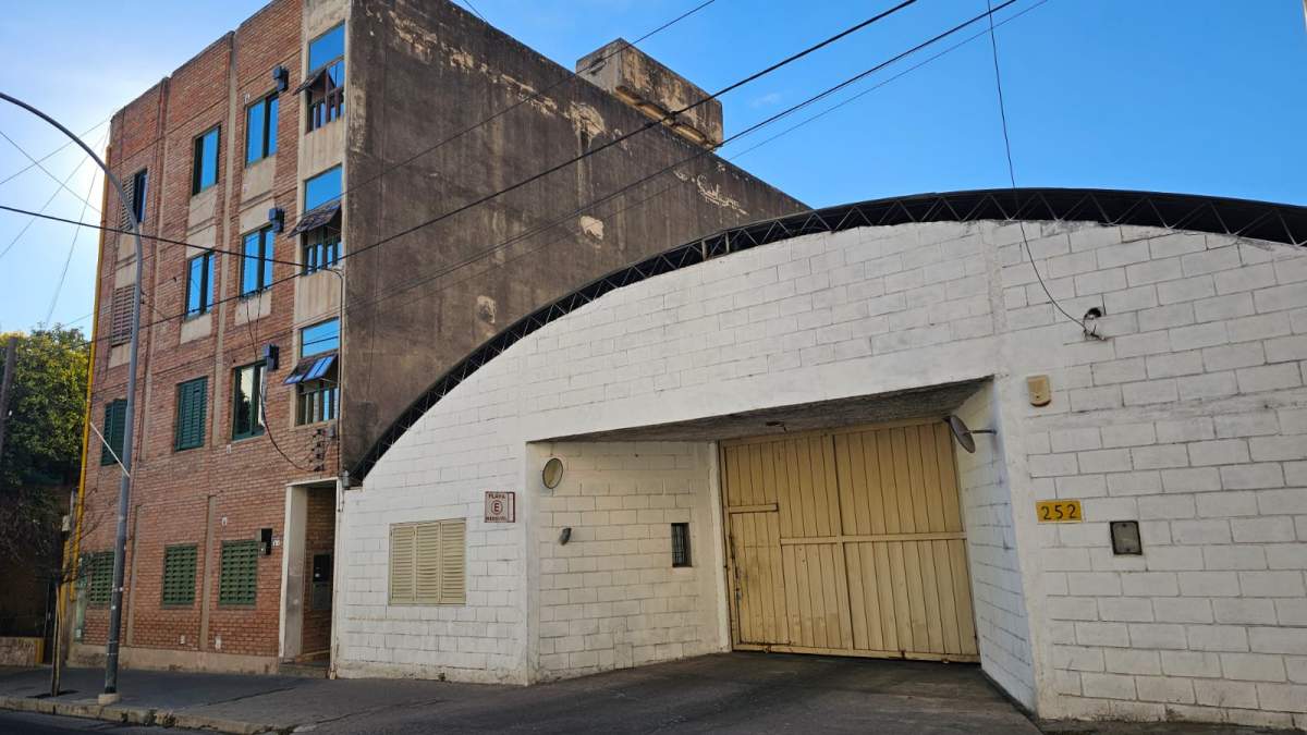 Vendo dpto c1 dorm.B Alto Alberdi.