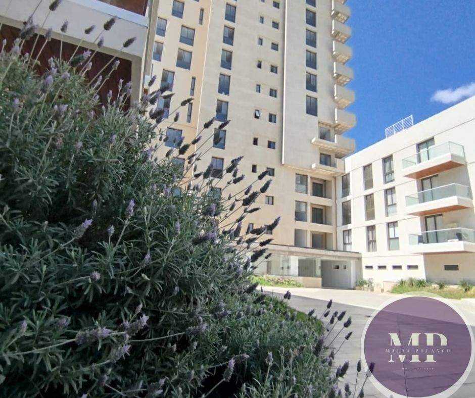 VENTA - DEPARTAMENTO CON COCHERA VCP