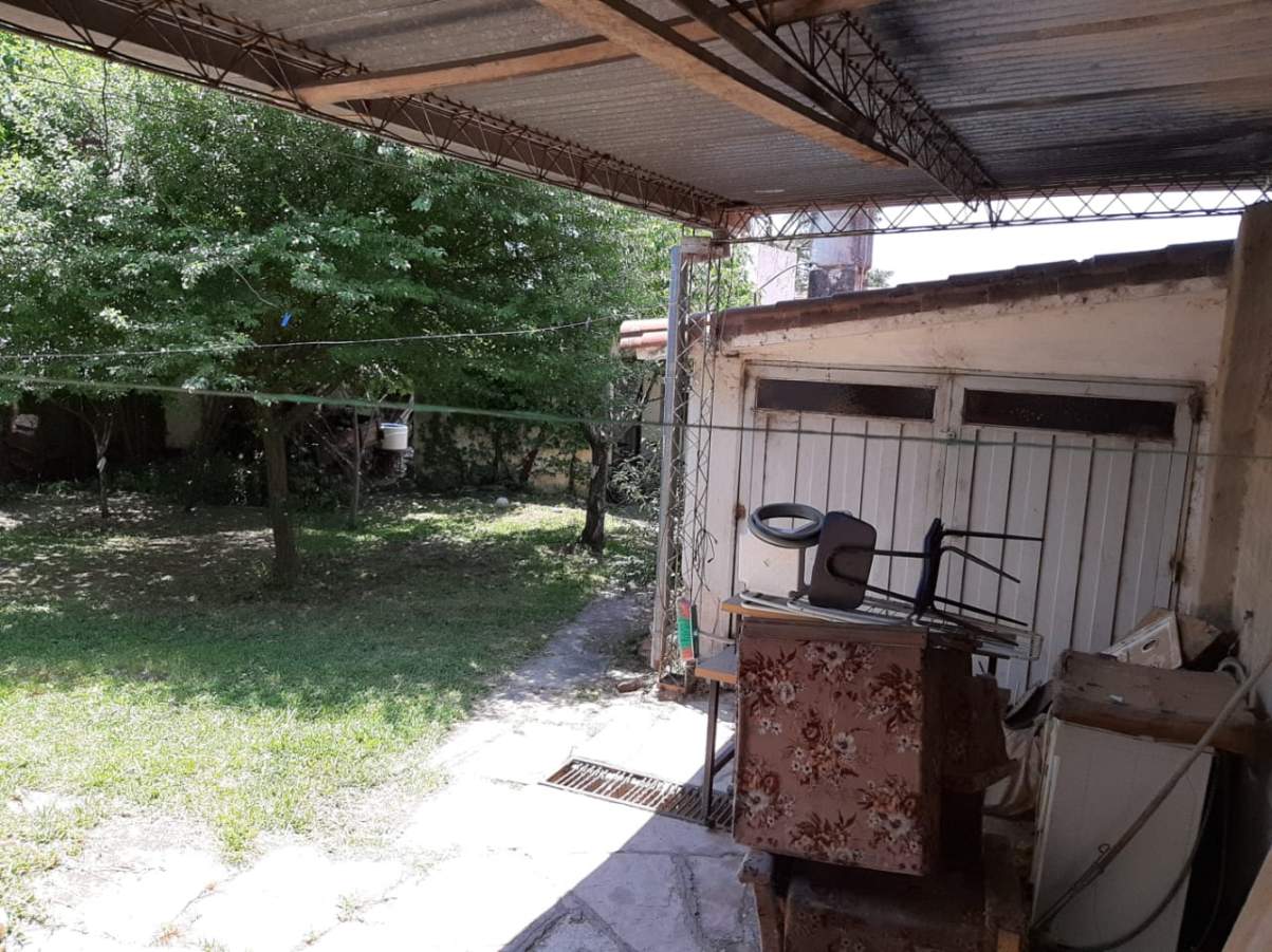 VENTA - OPORTUNIDAD - A REFACCIONAR