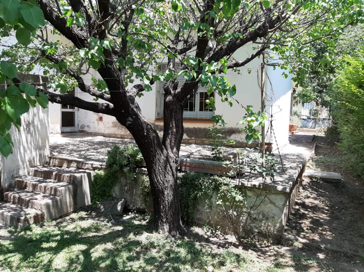 VENTA - OPORTUNIDAD - A REFACCIONAR