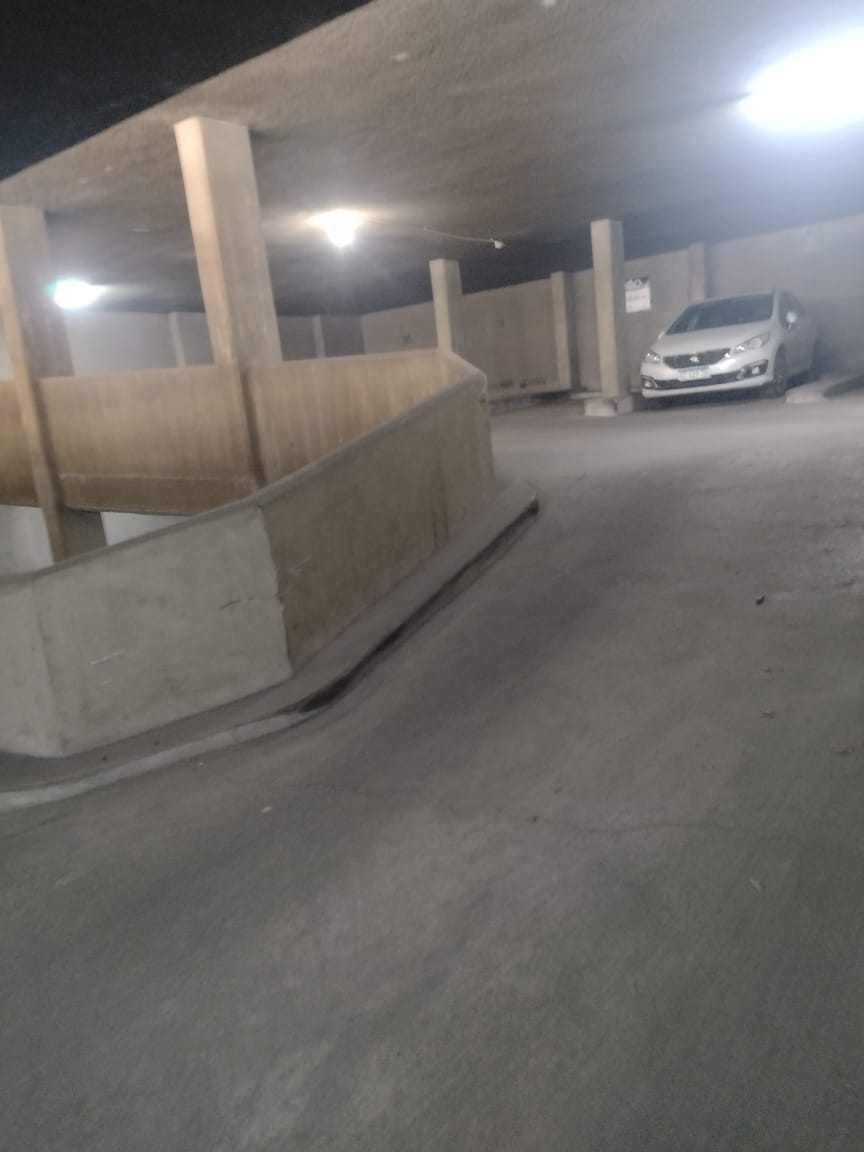 VENTA - COCHERA SOBRE AV. COLON CBA CAPITAL