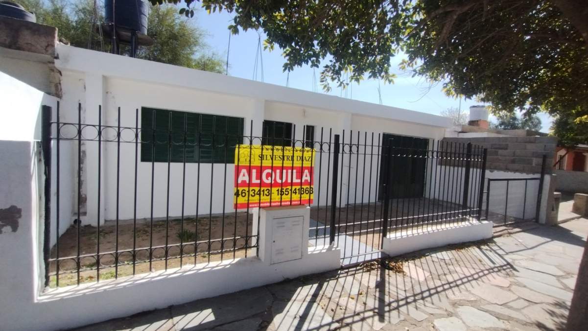 CASA UBICADA EN BARRIO LOS SAUCES CORDOBA