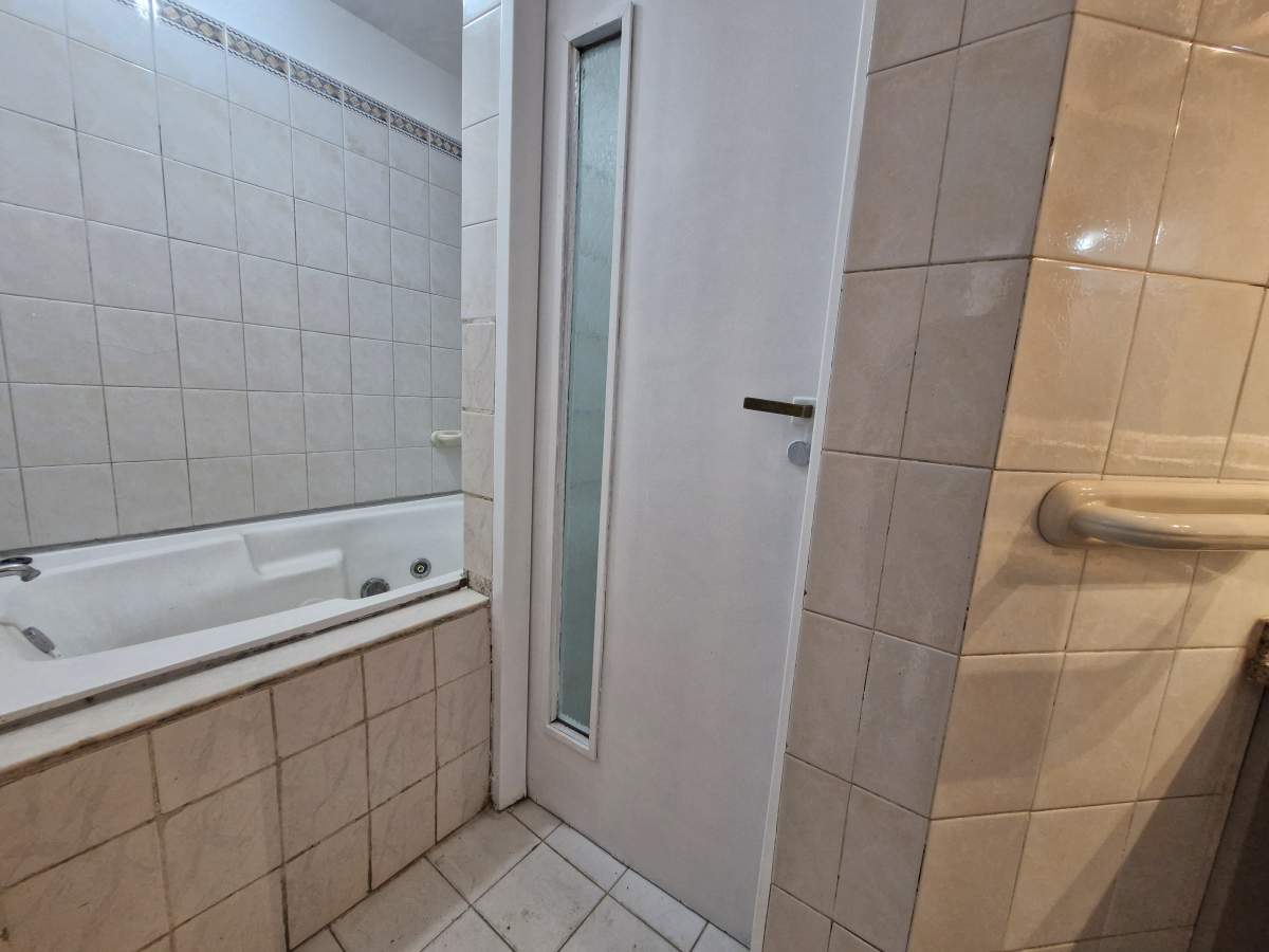 Venta Semipiso 2 Dormitorios Zona Centro con terraza