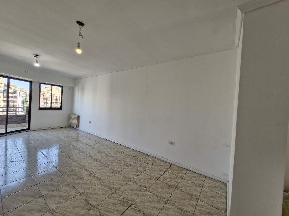Venta Semipiso 2 Dormitorios Zona Centro con terraza