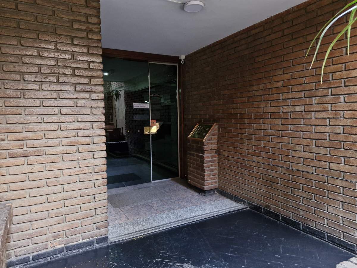Venta Semipiso 2 Dormitorios Zona Centro con terraza