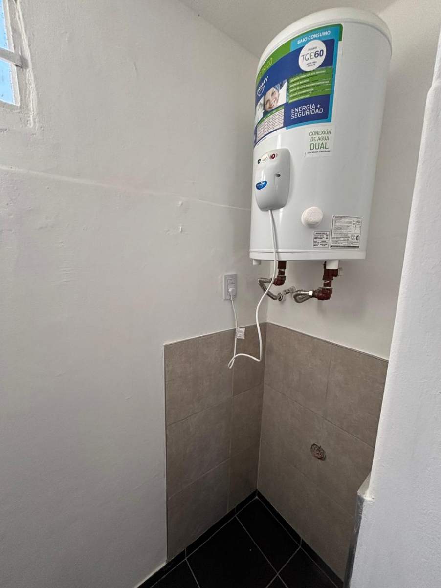 DEPARTAMENTO EN ALQUILER ALTA CORDOBA, FRAGUEIRO 2540, APTO VIVIENDA FAMILIAR