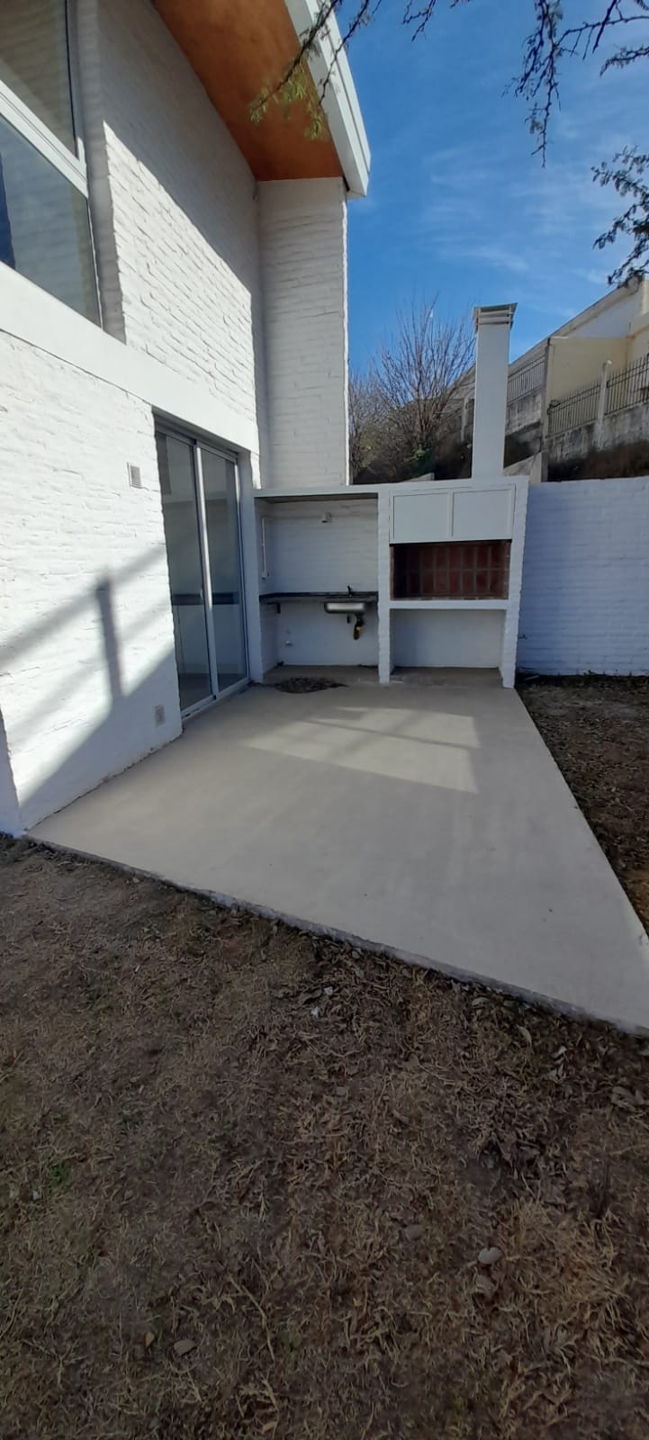 DUPLEX 2 DORMITORIOS EN ALQUILER VILLA ALLENDE