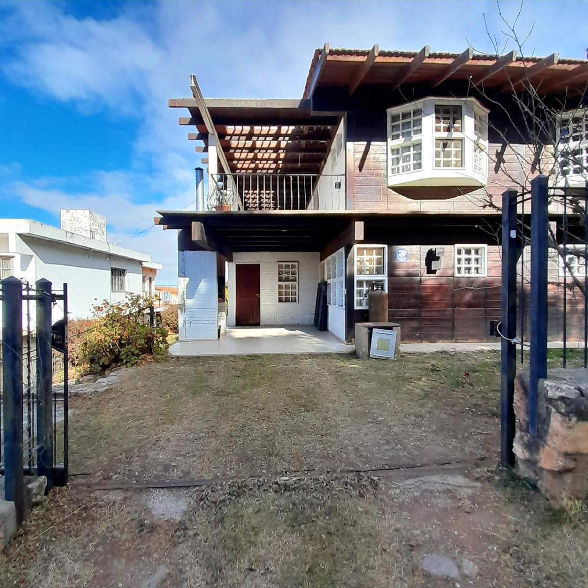 ALQUILER ANUAL DUPLEX VILLA DEL LAGO