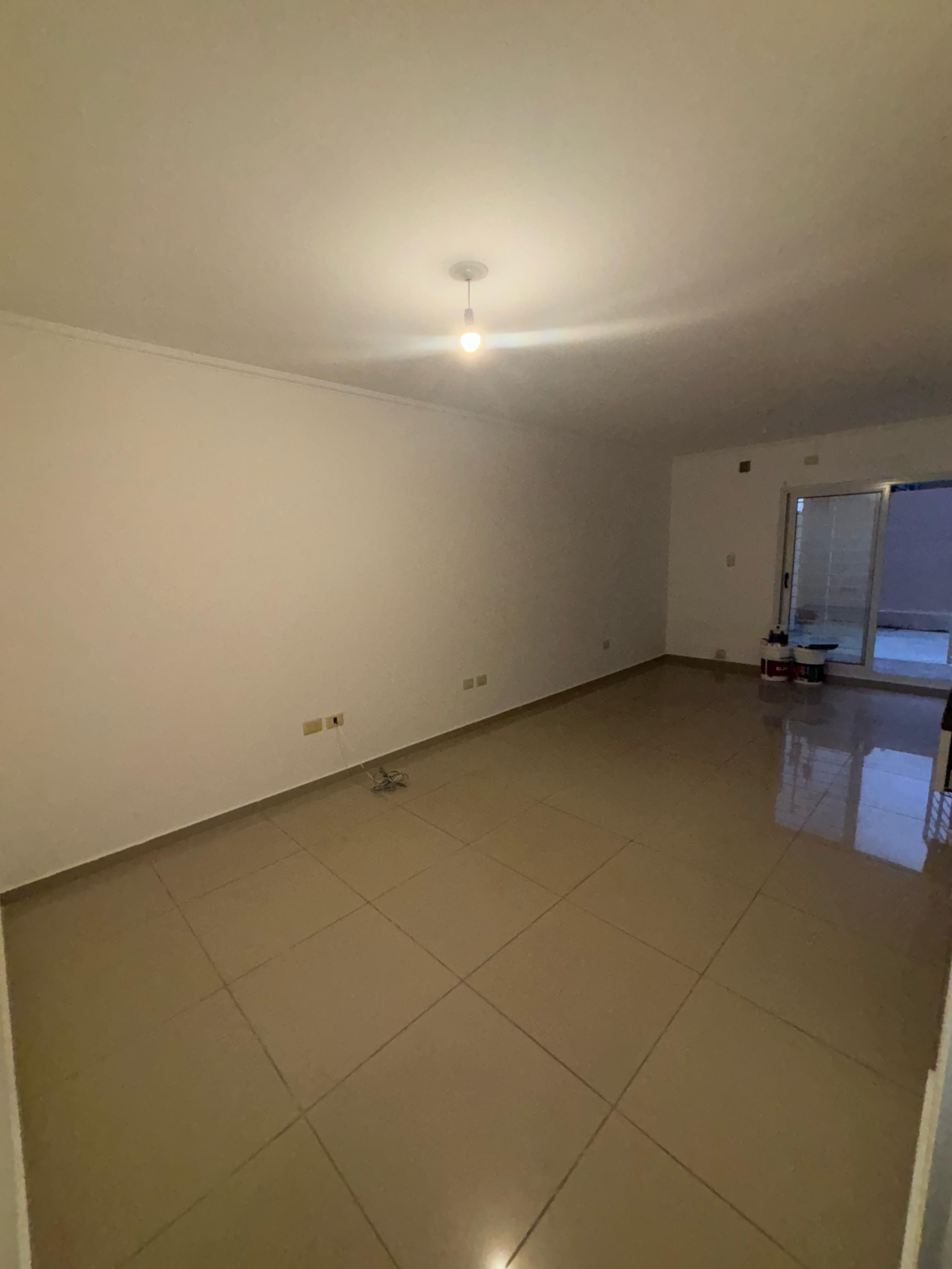Alquiler Balcones de Vieytes PB Con patio