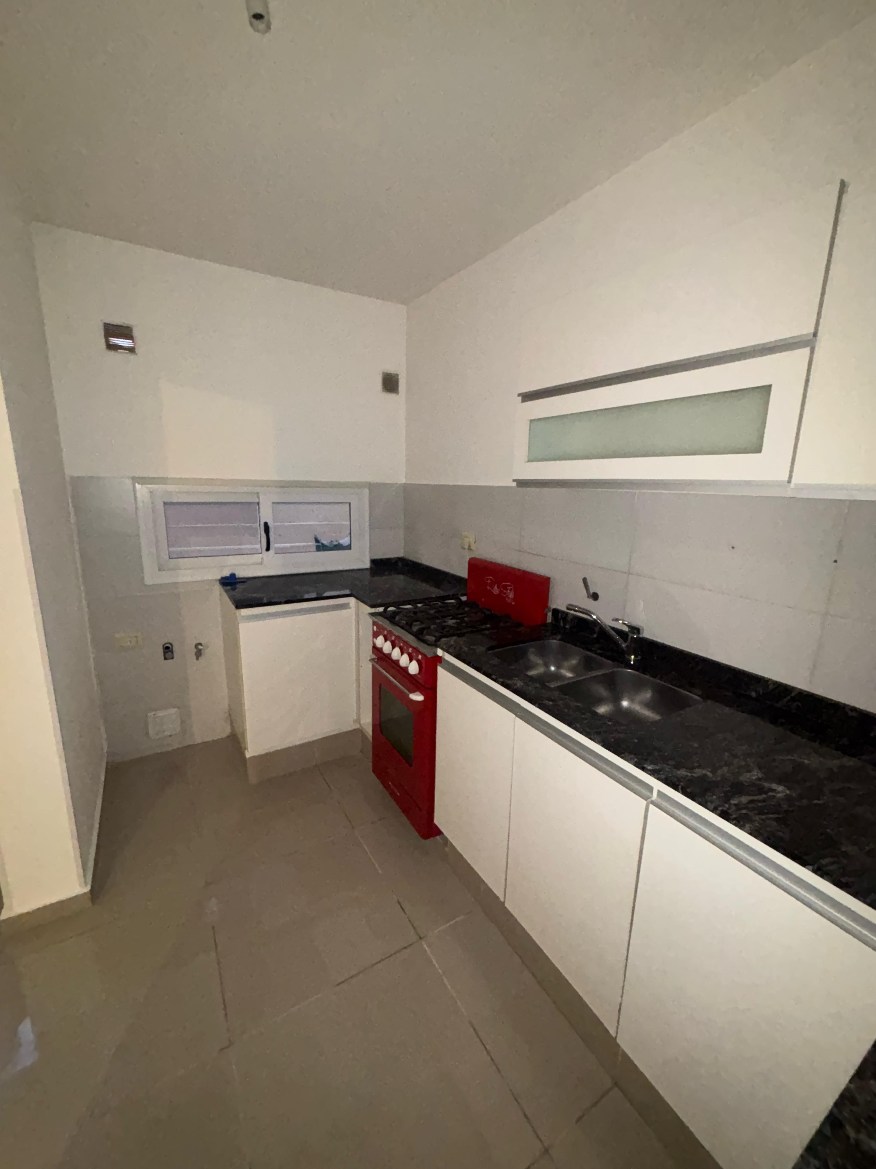 Alquiler Balcones de Vieytes PB Con patio