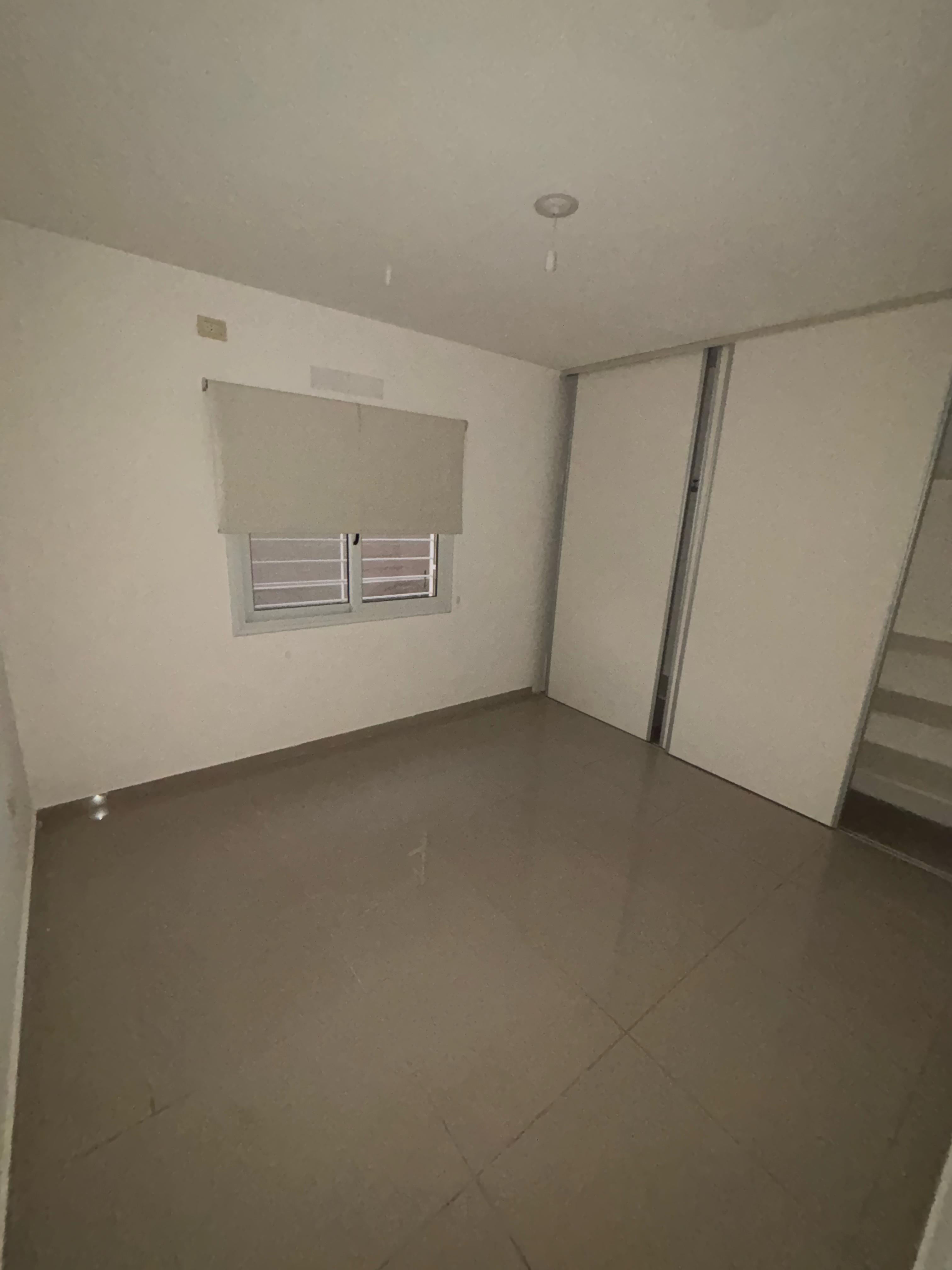 Alquiler Balcones de Vieytes PB Con patio