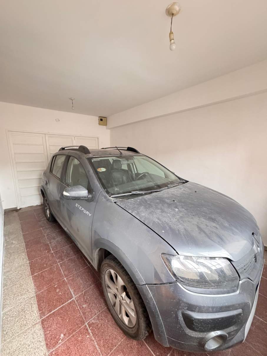 ALQUILER DUPLEX A METROS DE AV. SABATTINI - 2 DORM CON COCHERA Y  PATIO - VENI A VERLO!