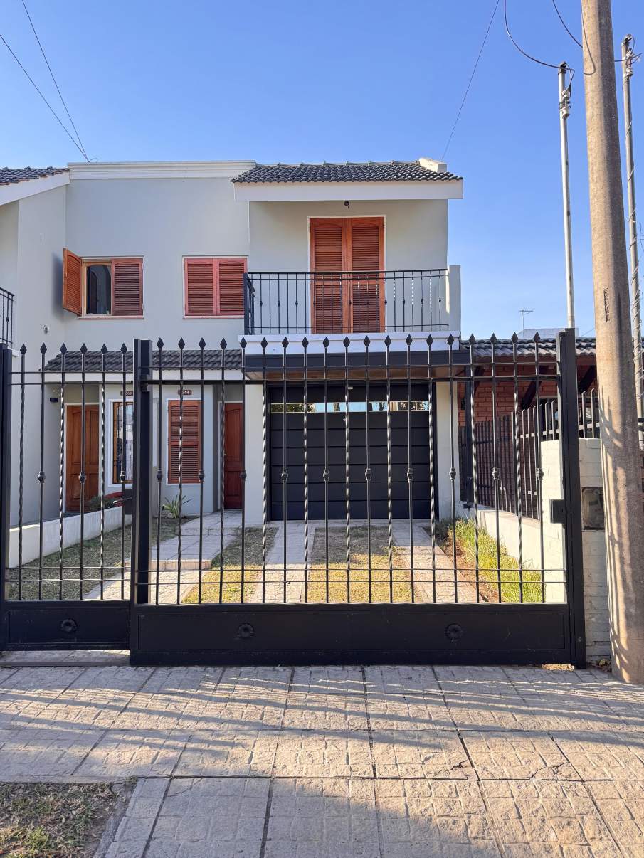 ALQUILER DUPLEX DE 2 DORMITORIOS  ESCRITORIO CON GARAGE Y PATIO ZONA - ORFEO SUPERDOMO - VENI A CONOCERLO!!!