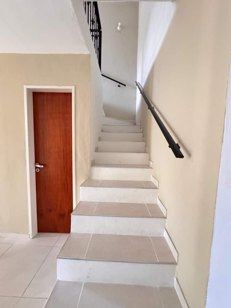 ALQUILER DUPLEX DE 2 DORMITORIOS  ESCRITORIO CON GARAGE Y PATIO ZONA - ORFEO SUPERDOMO - VENI A CONOCERLO!!!