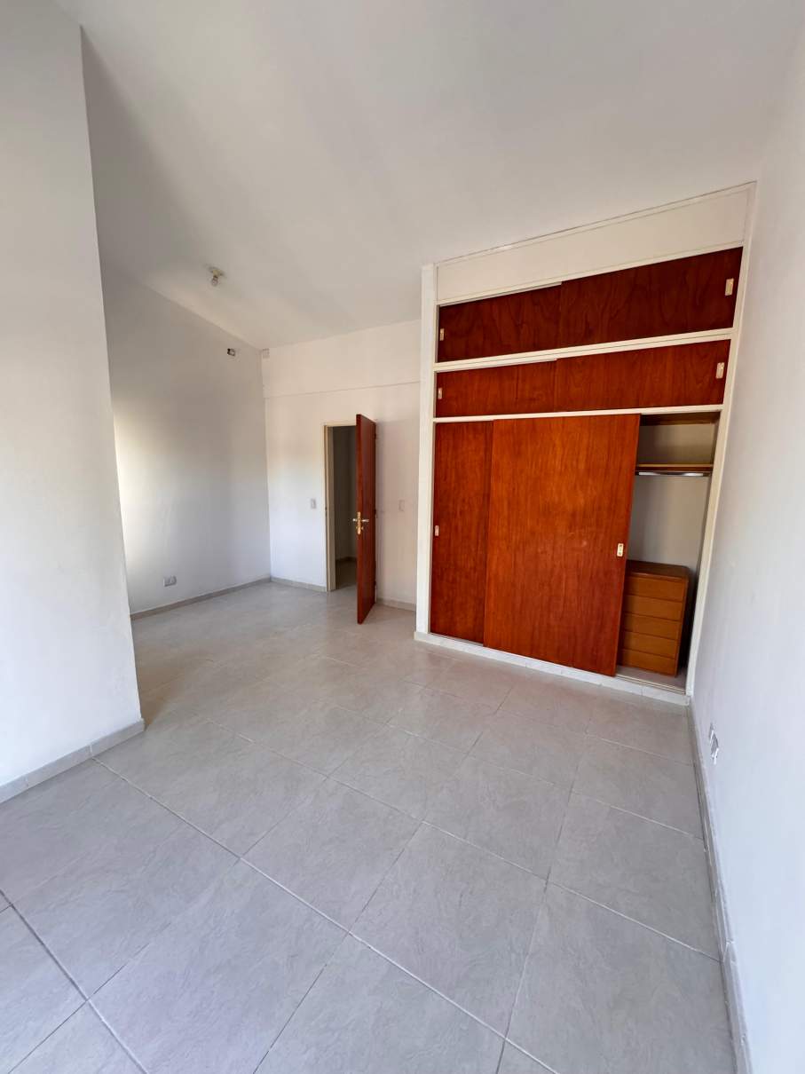 ALQUILER DUPLEX DE 2 DORMITORIOS  ESCRITORIO CON GARAGE Y PATIO ZONA - ORFEO SUPERDOMO - VENI A CONOCERLO!!!
