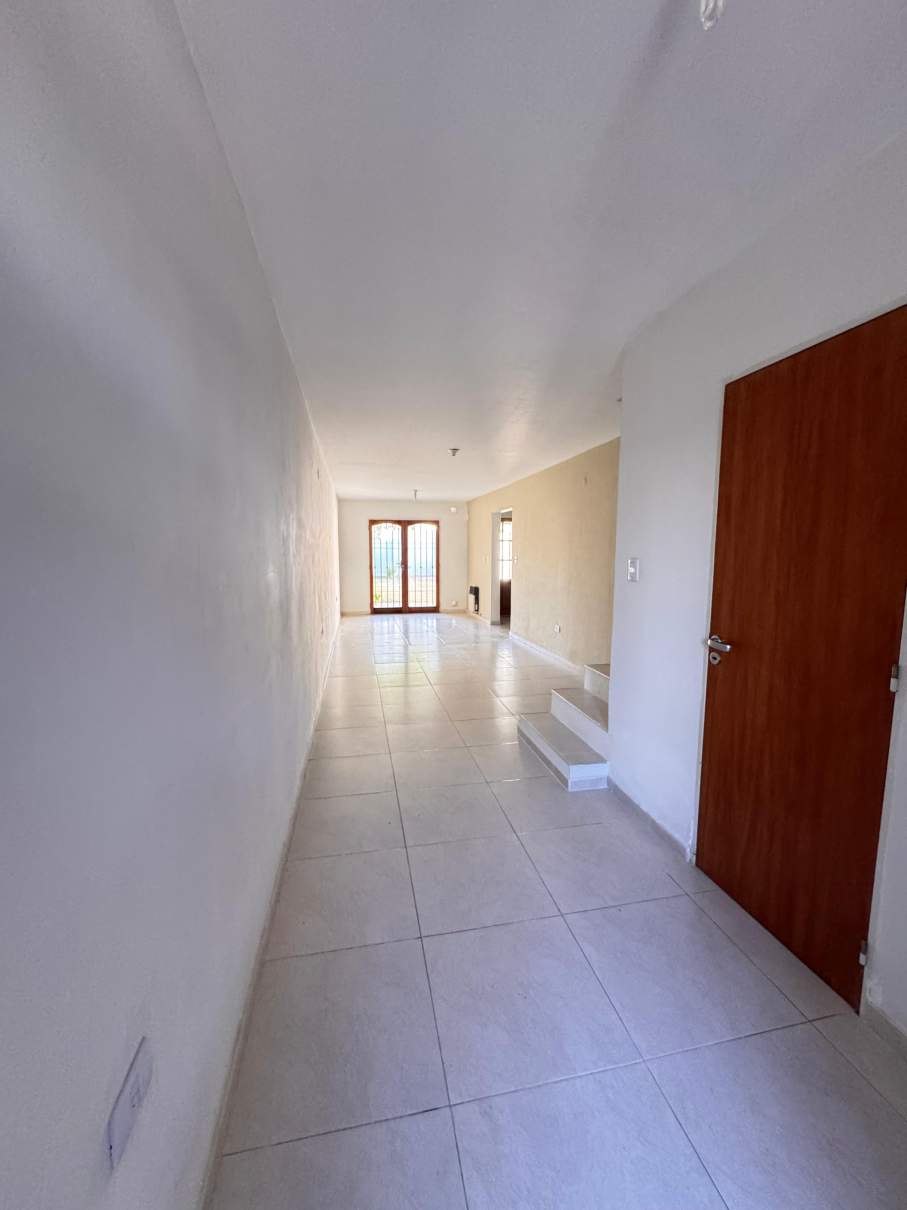 ALQUILER DUPLEX DE 2 DORMITORIOS  ESCRITORIO CON GARAGE Y PATIO ZONA - ORFEO SUPERDOMO - VENI A CONOCERLO!!!