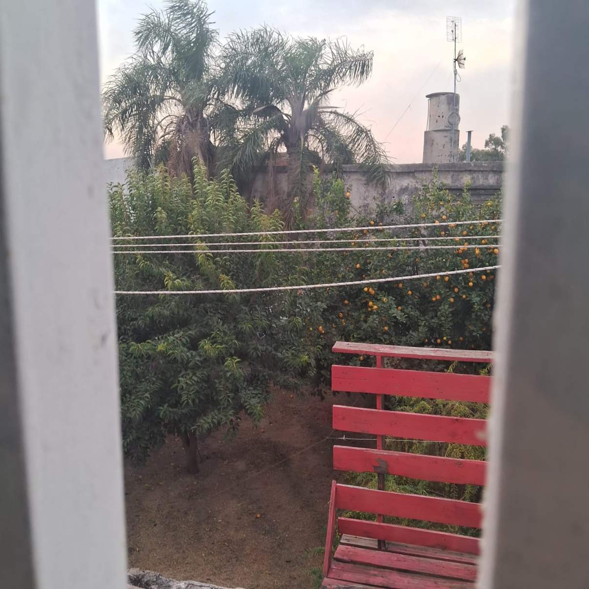 Casa de 2 dorm  Dpto en planta alta en Venta B Alberdi