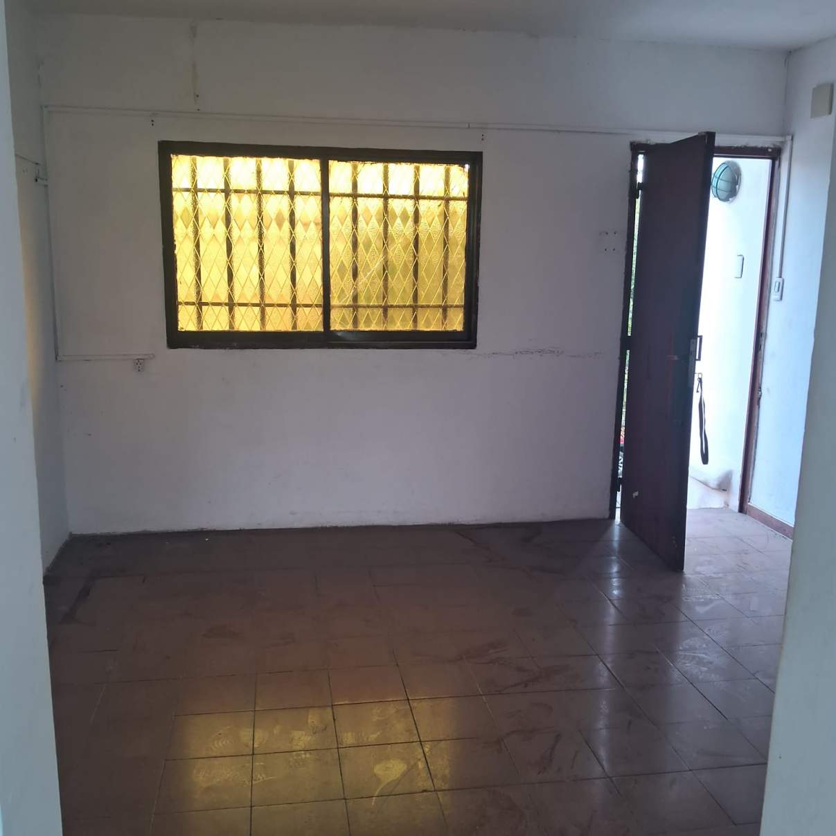 Casa de 2 dorm  Dpto en planta alta en Venta B Alberdi