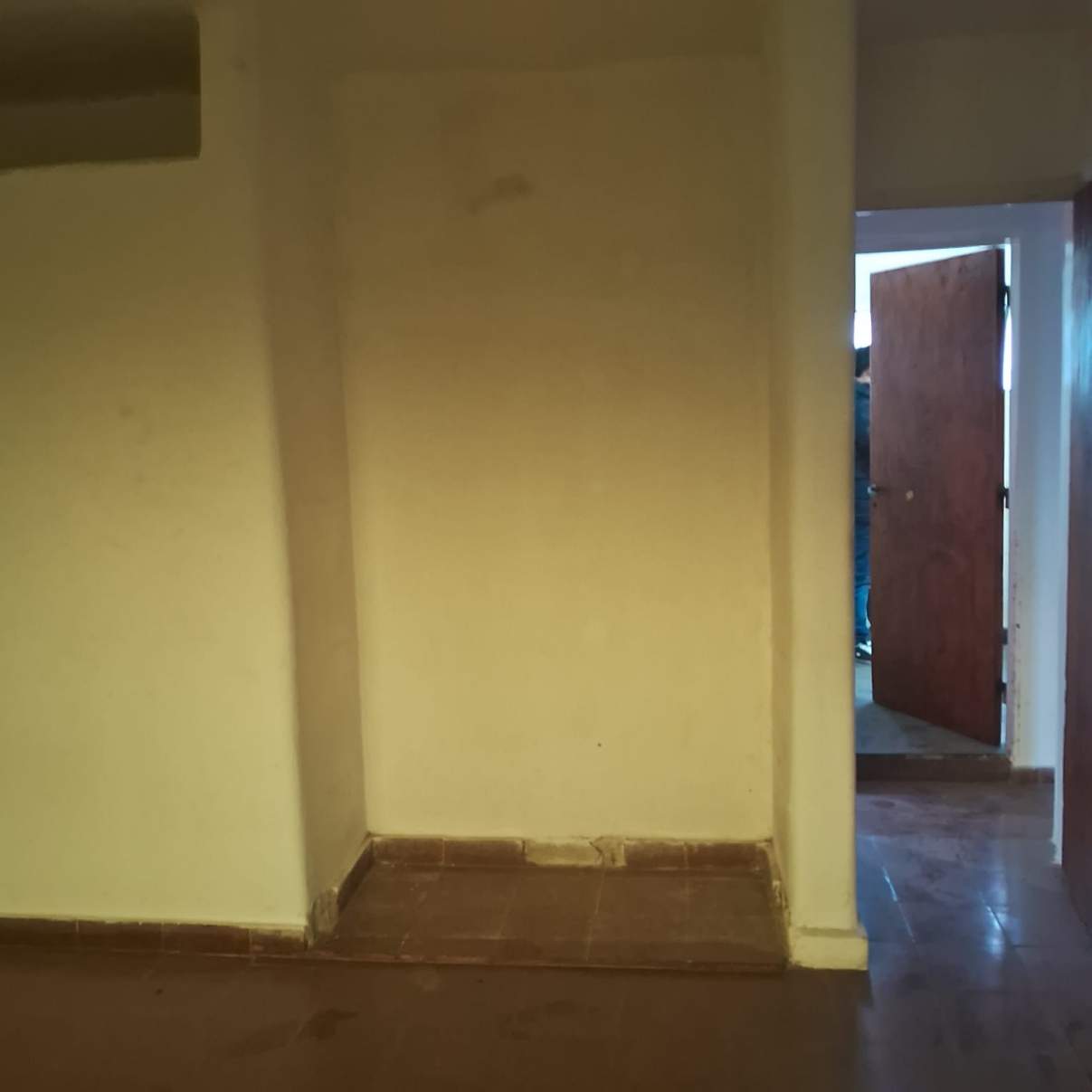 Casa de 2 dorm  Dpto en planta alta en Venta B Alberdi