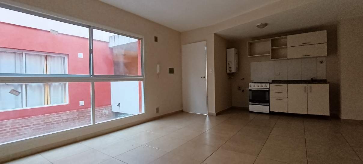 Mudate ahora a Alberdi! Duplex de 1 dormitorio con balcón!