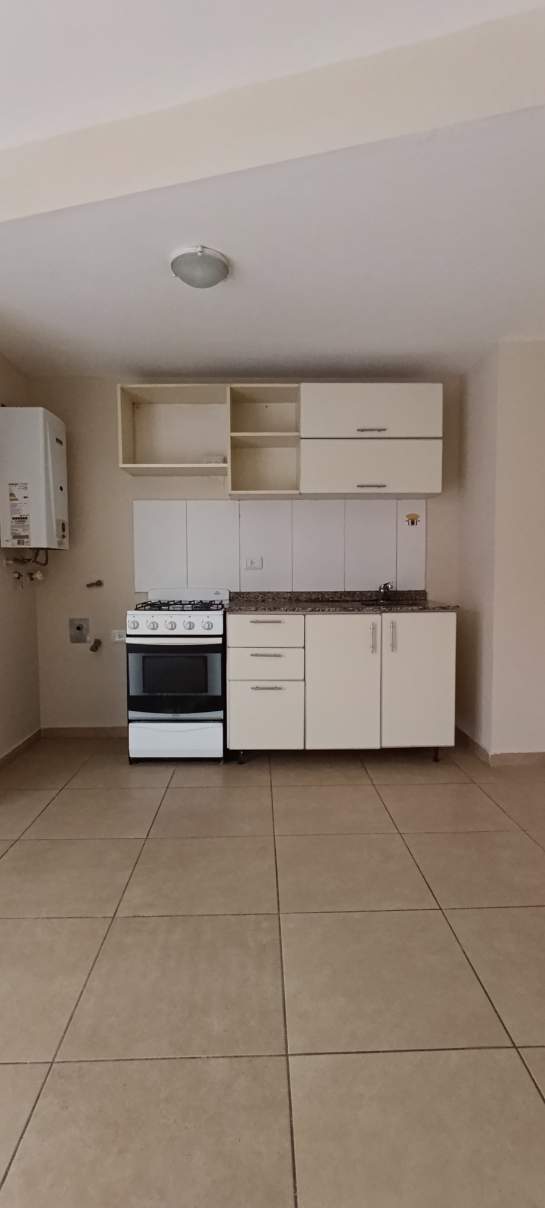 Mudate ahora a Alberdi! Duplex de 1 dormitorio con balcón!