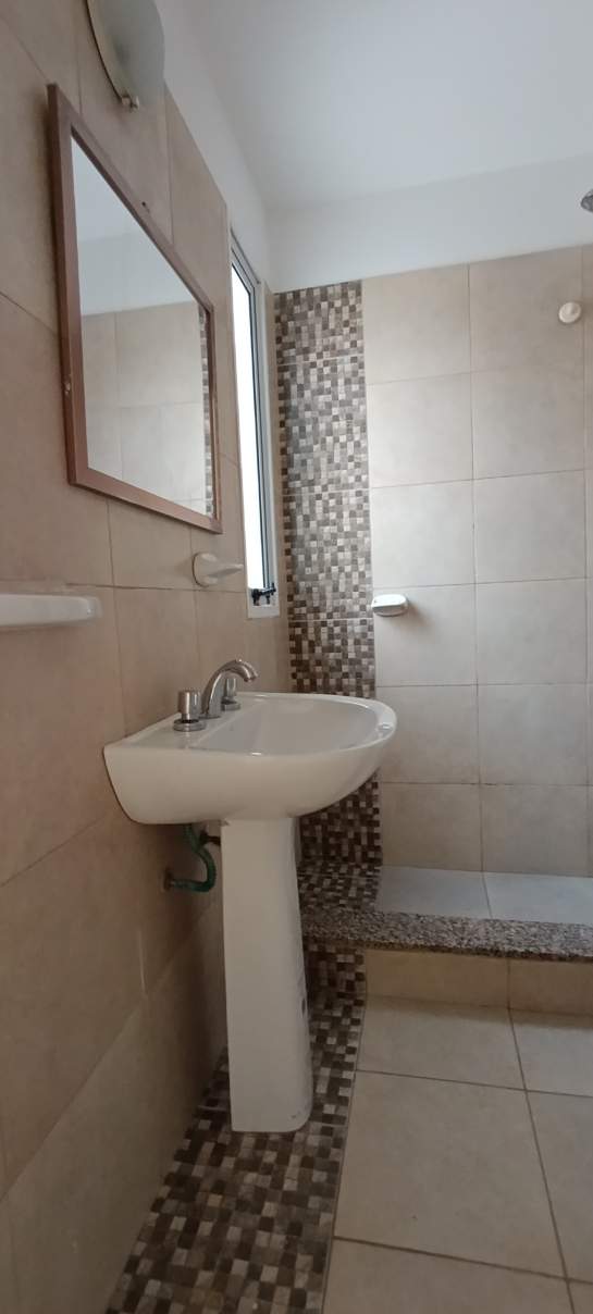 Mudate ahora a Alberdi! Duplex de 1 dormitorio con balcón!