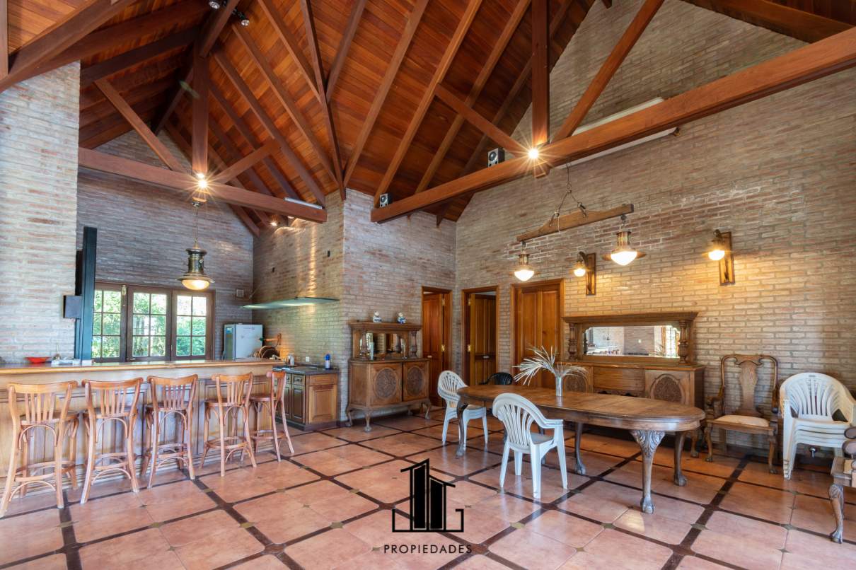 VENTA CASA PREMIUM EN COUNTRY LAS DELICIAS FONDO GOLF