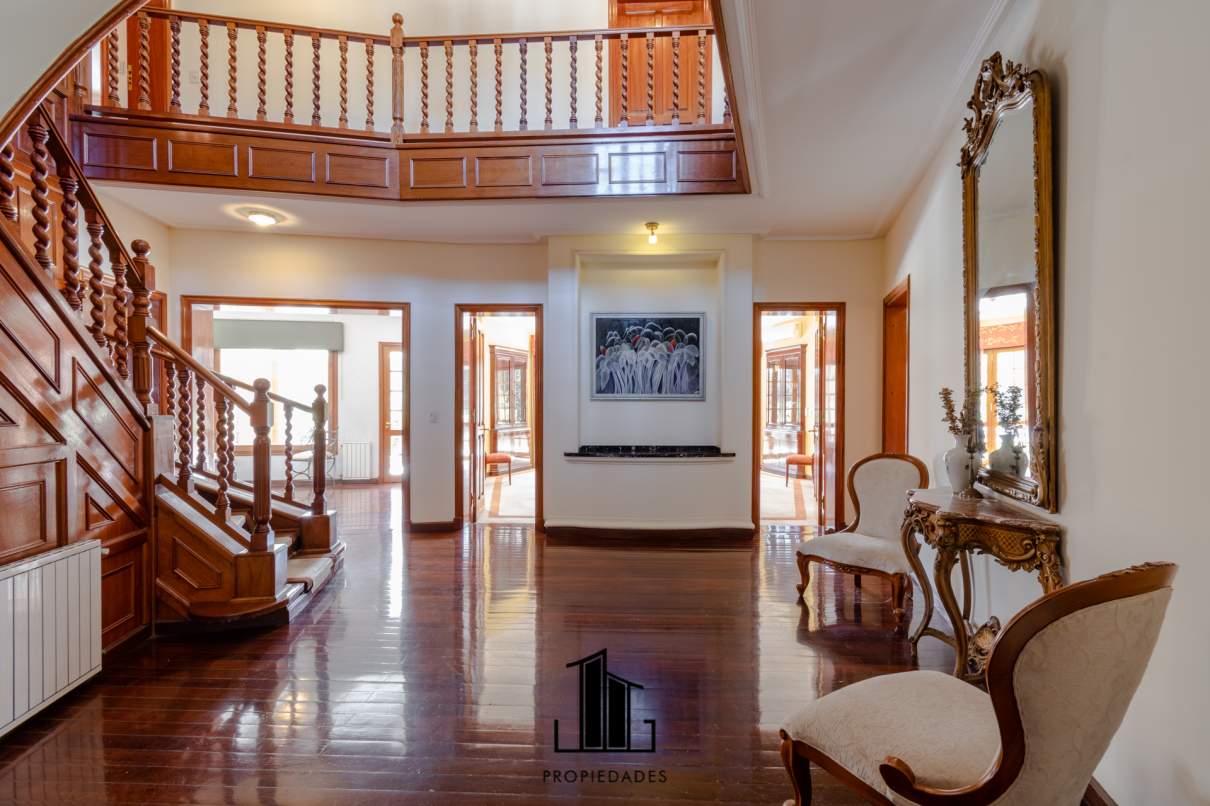 VENTA CASA PREMIUM EN COUNTRY LAS DELICIAS FONDO GOLF