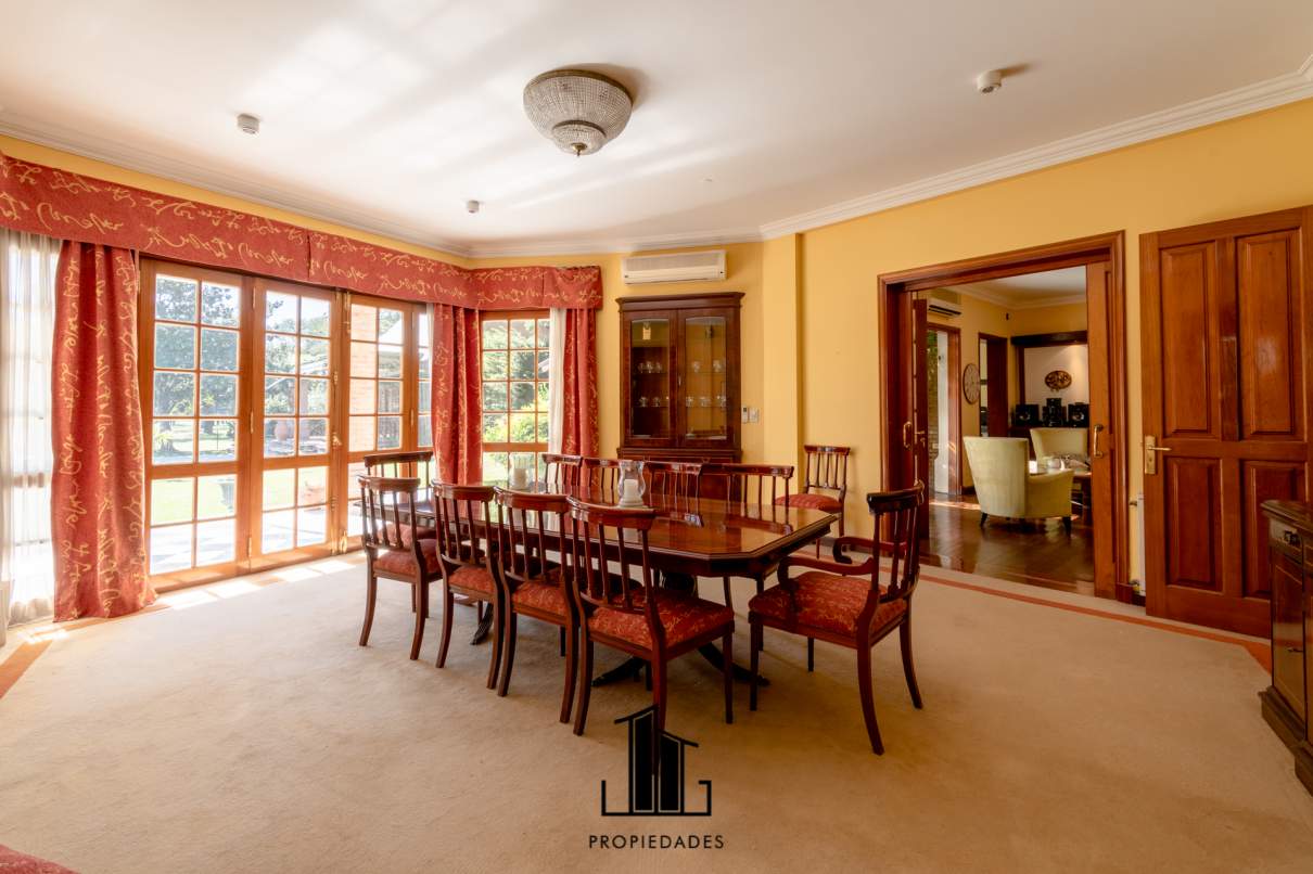 VENTA CASA PREMIUM EN COUNTRY LAS DELICIAS FONDO GOLF