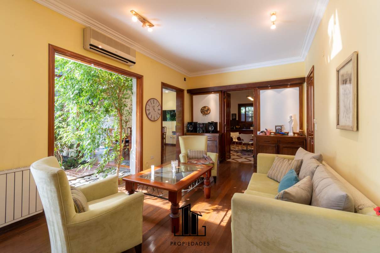 VENTA CASA PREMIUM EN COUNTRY LAS DELICIAS FONDO GOLF