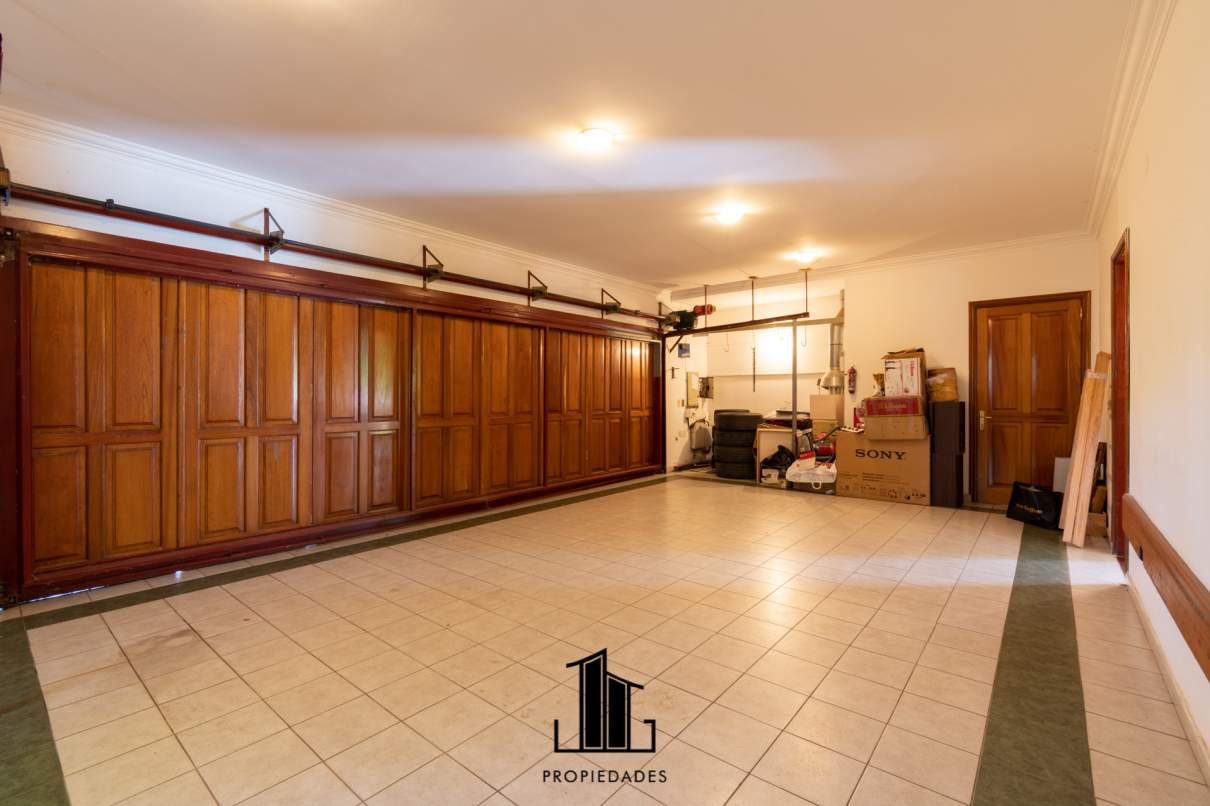 VENTA CASA PREMIUM EN COUNTRY LAS DELICIAS FONDO GOLF