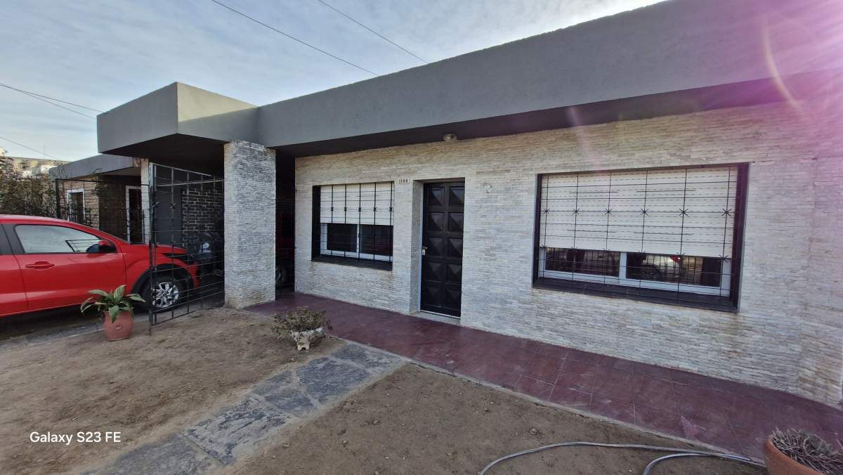 Venta casa 3 dormitorios Zona Sur