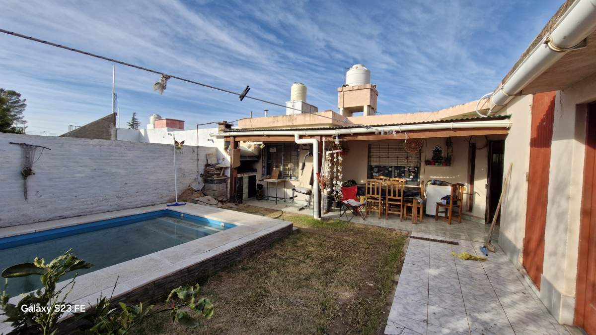 Venta casa 3 dormitorios Zona Sur