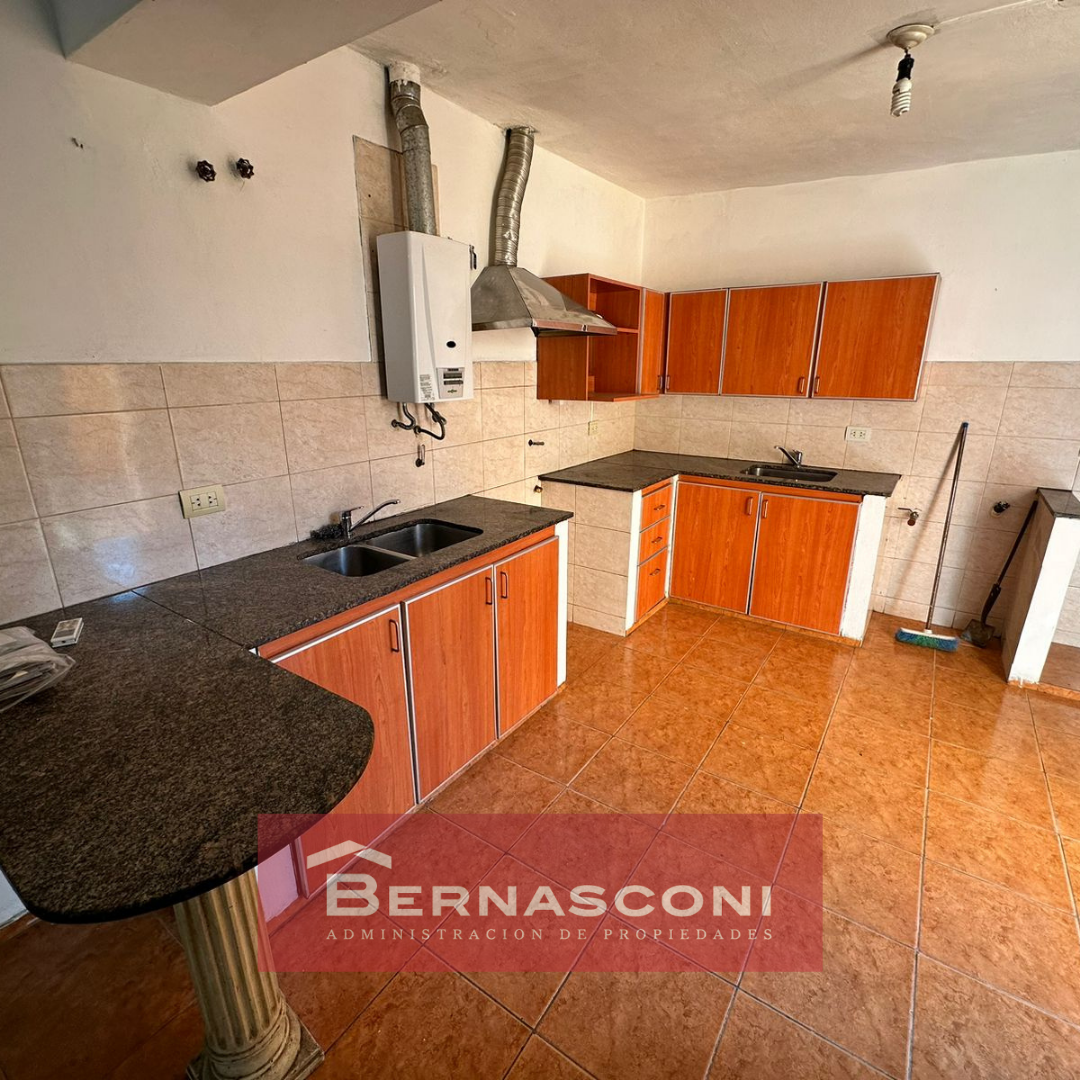 Casa en alquiler en Barrio San Cayetano