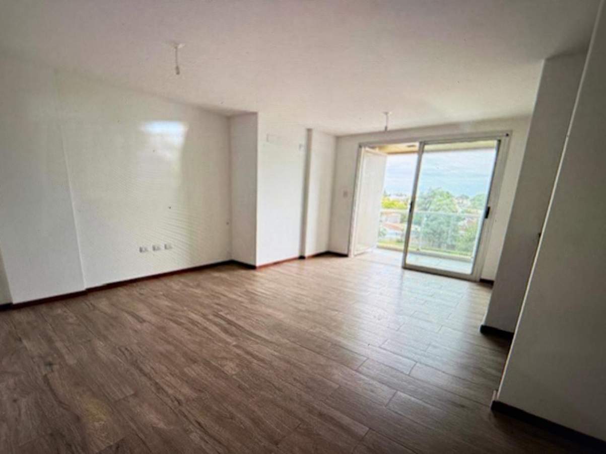 DEPARTAMENTO, Mediland Urca