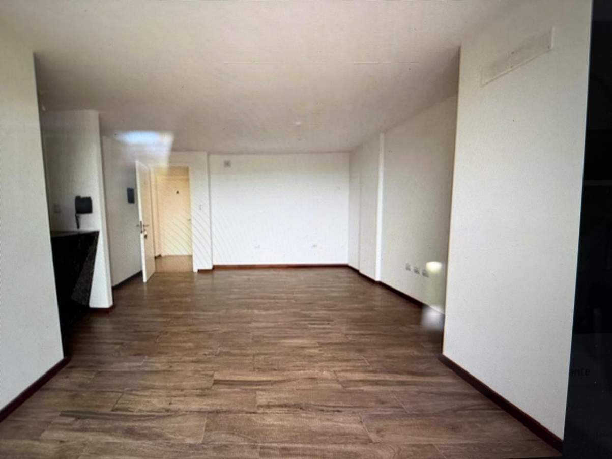 DEPARTAMENTO, Mediland Urca