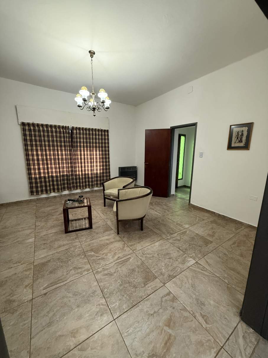 SE ALQUILA CASA 2 DORMITORIOS ALTO ALBERDI