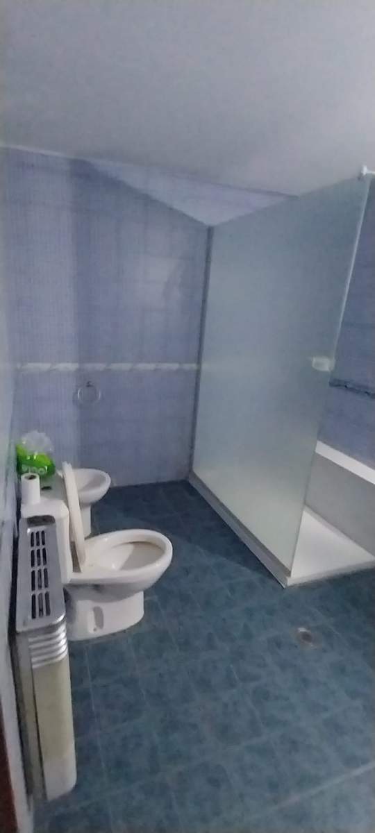 SE ALQUILA CASA GRANDE DE 4 DORMITORIOS CON GARAGE