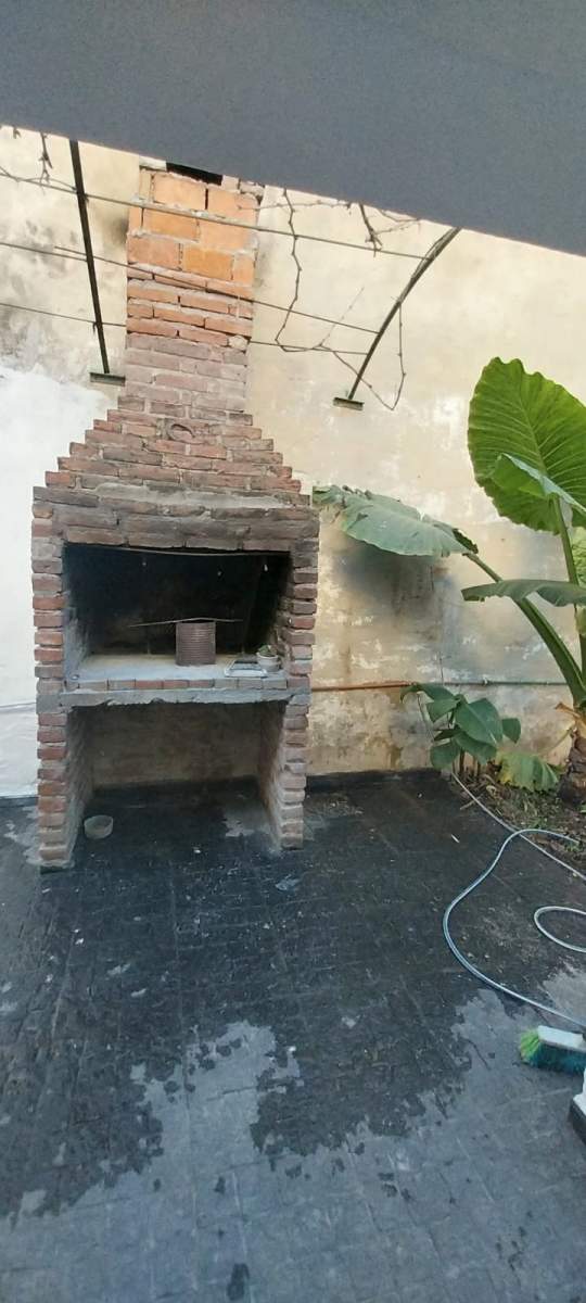 SE ALQUILA CASA GRANDE DE 4 DORMITORIOS CON GARAGE