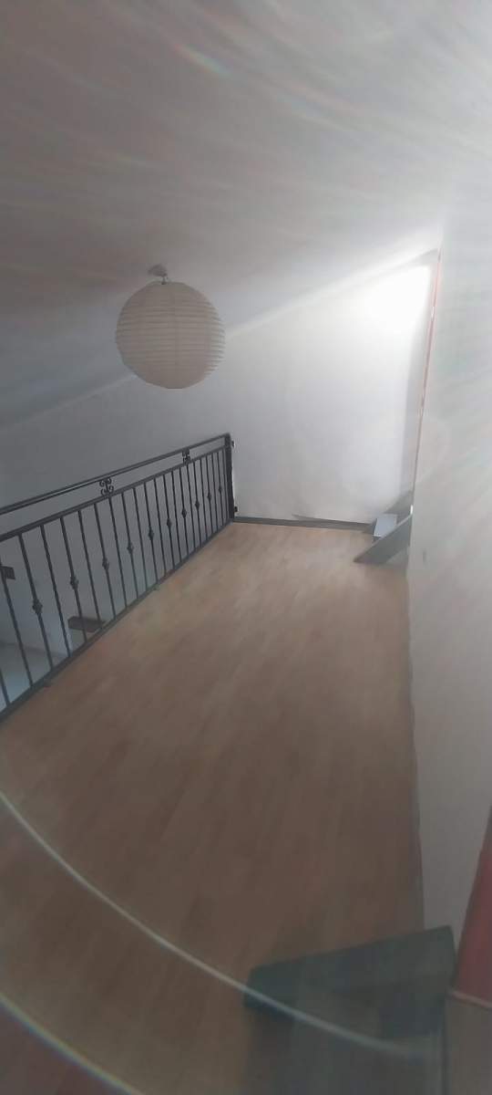 SE ALQUILA CASA GRANDE DE 4 DORMITORIOS CON GARAGE